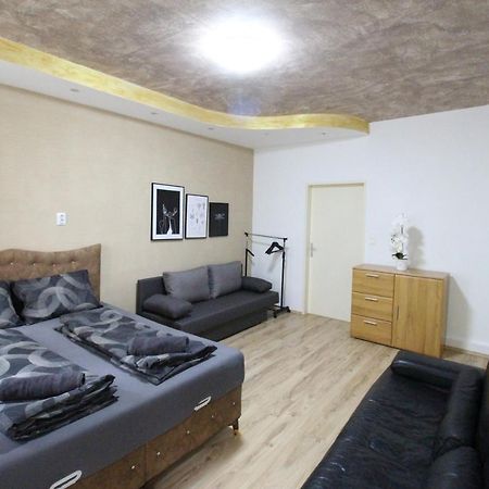 Private Quad Bedroom With Bathroom Rf3 Viena Exterior foto